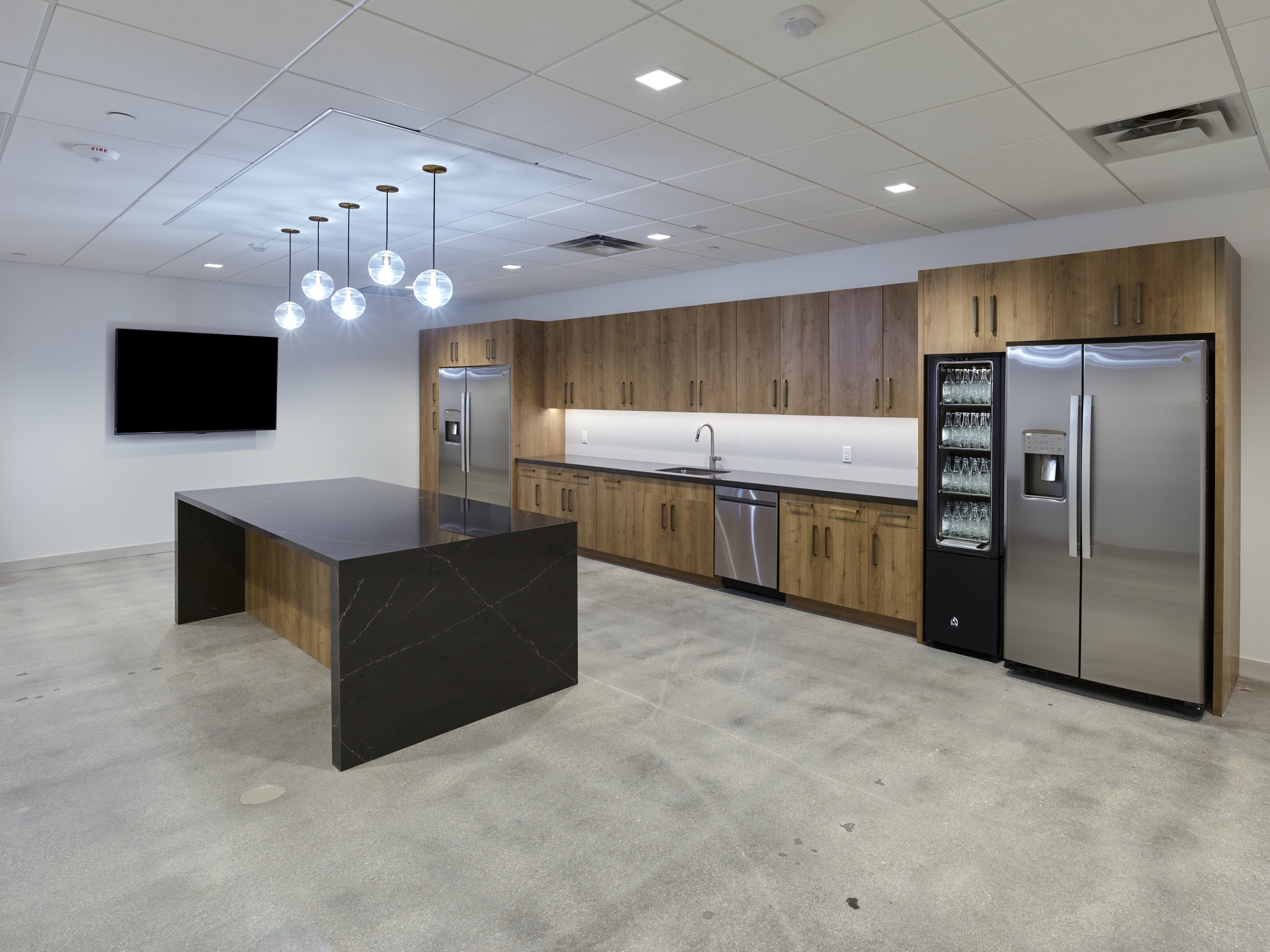 Open workplace interior at Vanderbilt Office Properties, Plantation